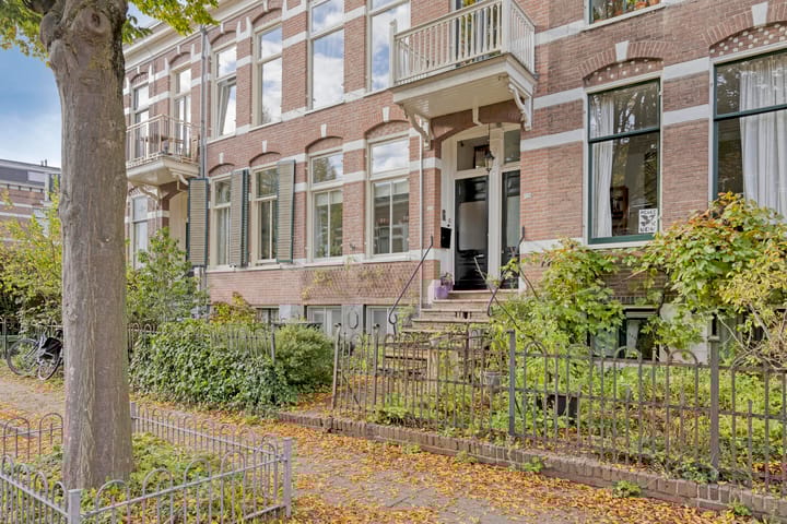 St. Antonielaan 338 in Arnhem foto