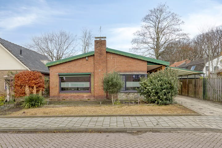 St. Geleijnstraat 2 in Zuiddorpe foto