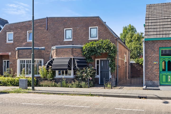 St.Michielsstraat 31 in Sint-Michielsgestel foto