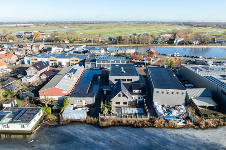 St. Victorstraat 49 in Waddinxveen foto