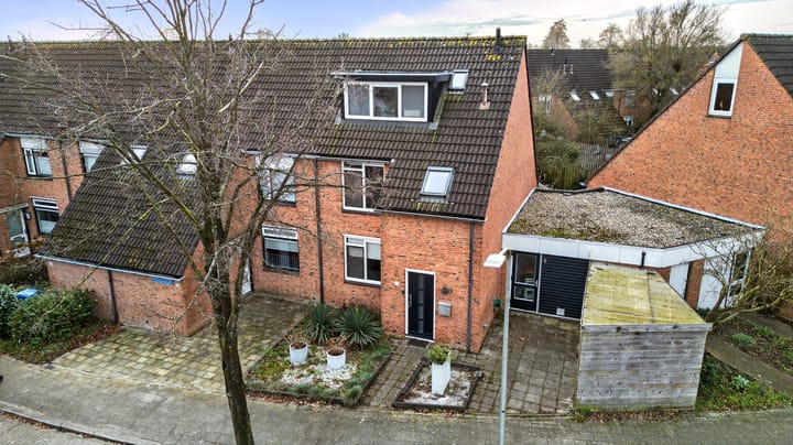 Staatsmanlaan 17 in Zwolle foto