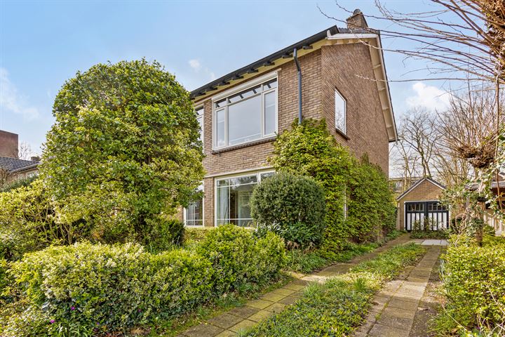 Staringlaan 26 in Apeldoorn foto