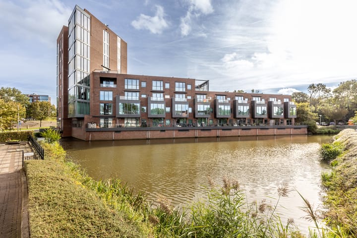 Stationsplein 26 in Nieuwerkerk aan den IJssel foto