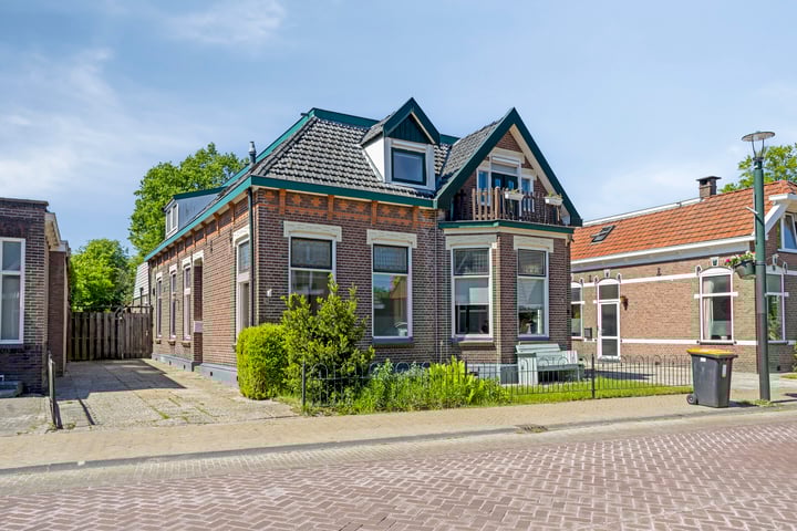 Stationsstraat 10 in Gieten foto