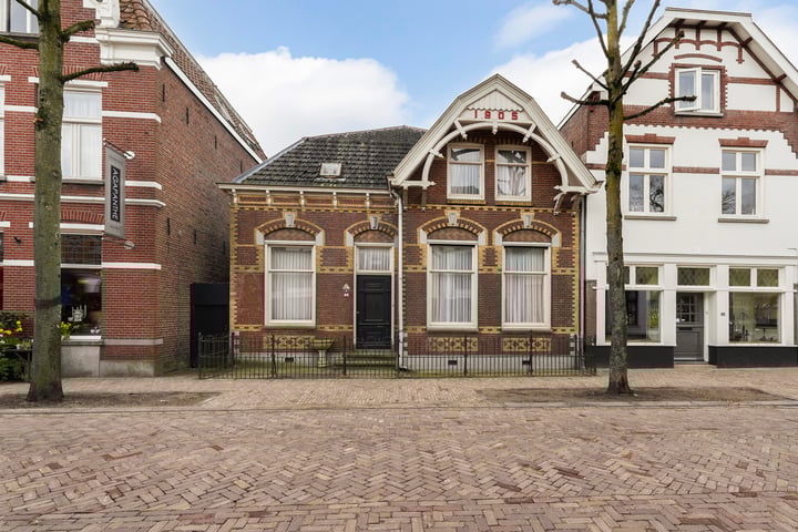 Stationsstraat 13 in Oisterwijk foto