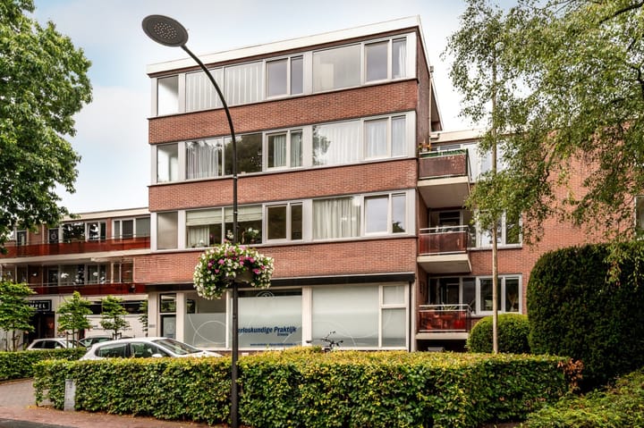 Stationsstraat 141-24 in Ermelo foto