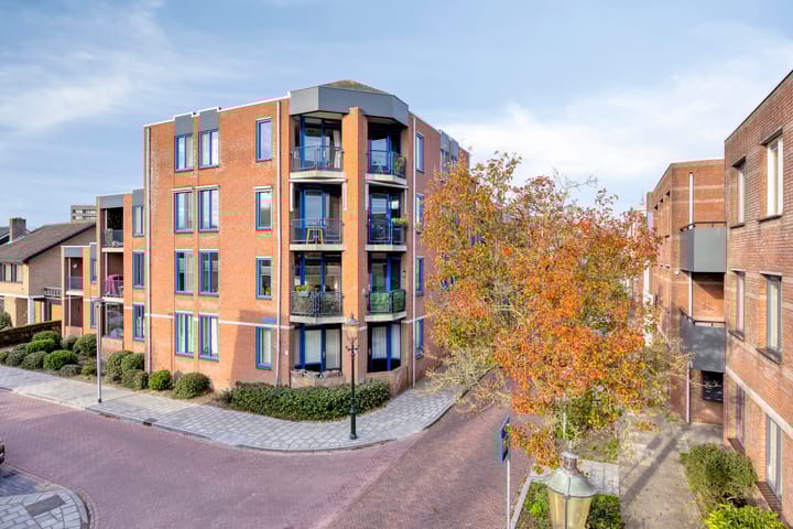 Stationsstraat 68 in Zevenbergen foto