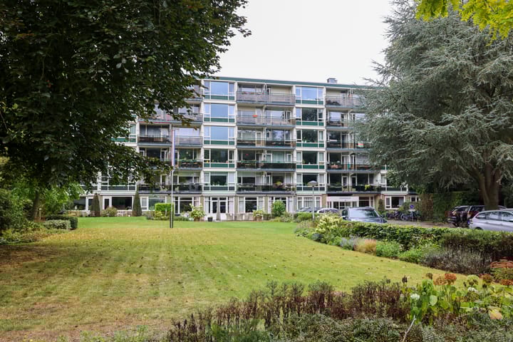 Stationsweg 92-519 in Ede foto