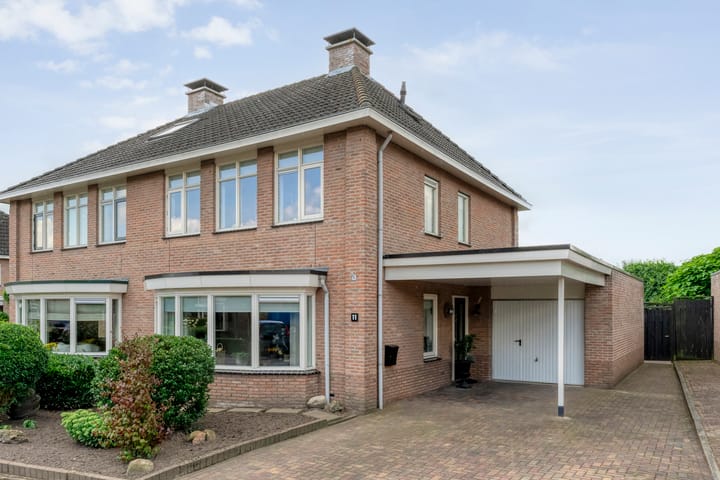 Steendijk 11 in Tuk foto