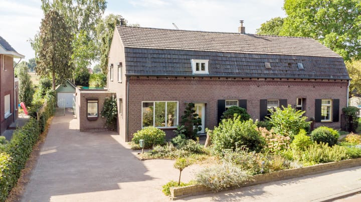 Steenstraat 85 in Panningen foto