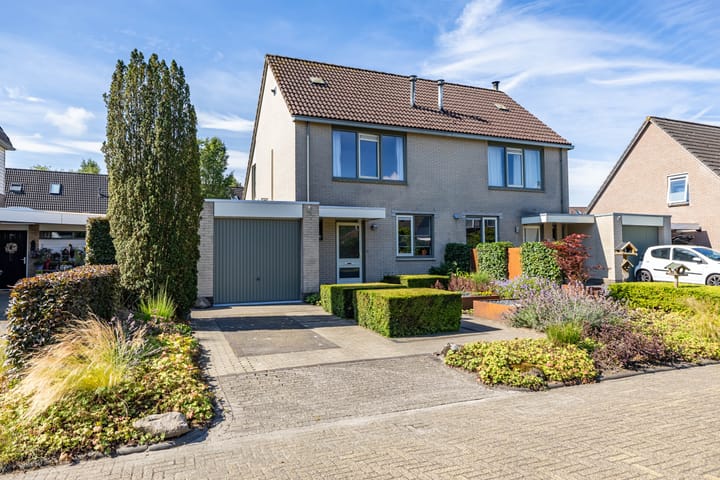 Stelmaker 16 in Peize foto