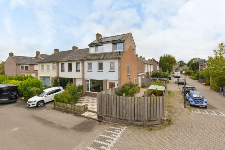 Steven van Rumelaerstraat 50 in Mijdrecht foto