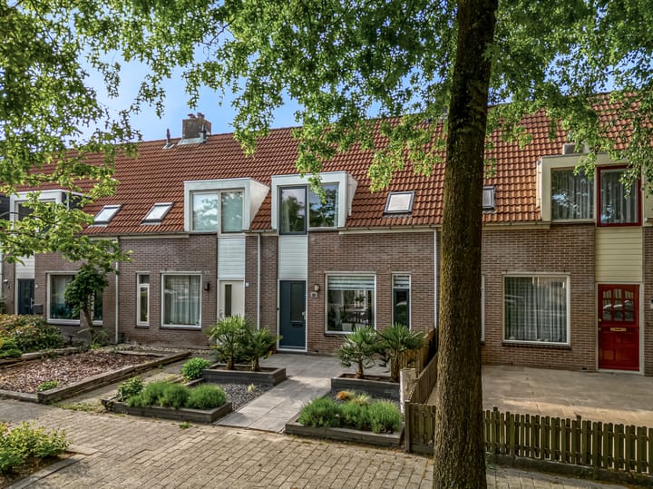 Stijgbeugel 23 in Zwaag foto