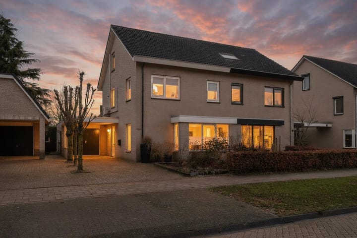 Stockholmstraat 100 in Hengelo foto