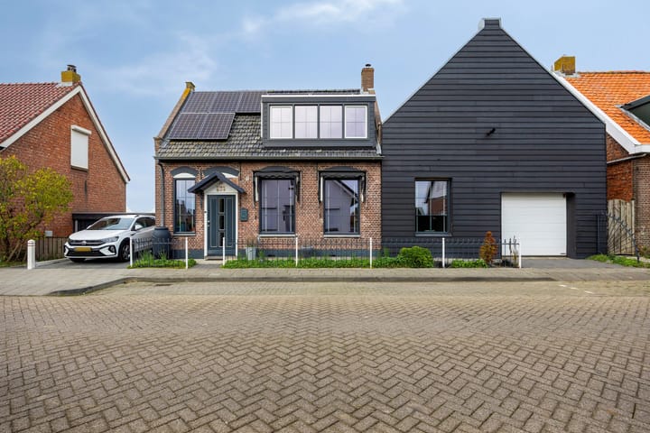 Stoofdijk 44 in Dinteloord