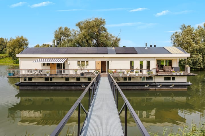 Strangkade 24 in Beneden-Leeuwen foto