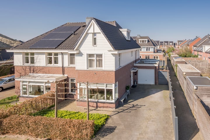 Streep 2 in Leusden foto