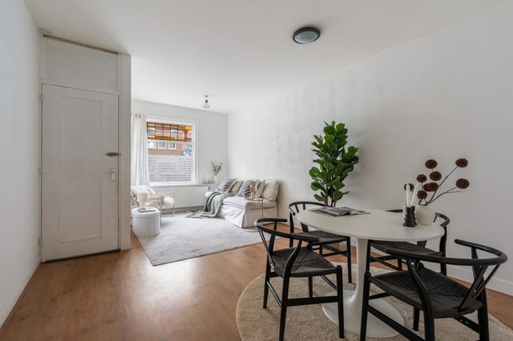 Strevelsweg 96A in Rotterdam foto