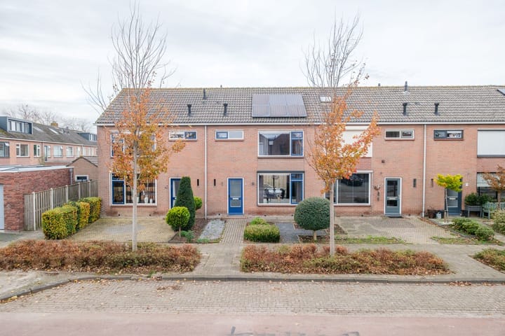 Stuivenbergstraat 102 in Genemuiden foto