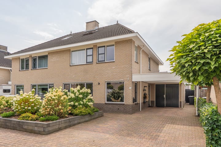 Stuurboord 14 in Nieuw-Amsterdam foto