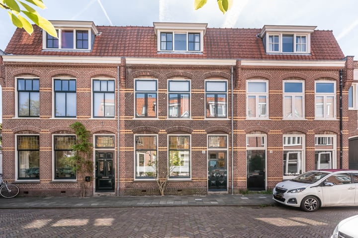 Stuverstraat 11 in Haarlem foto