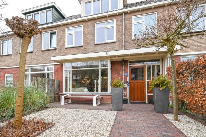 Stuyvesantstraat 12 in Santpoort-Noord