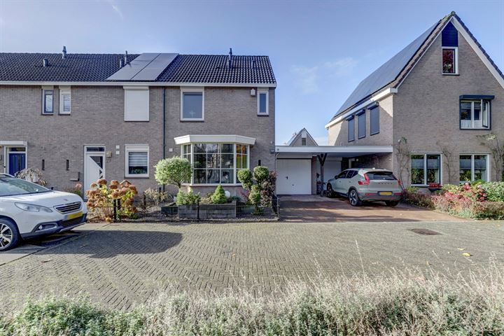 Suze Groeneweglanden 69 in Enschede foto