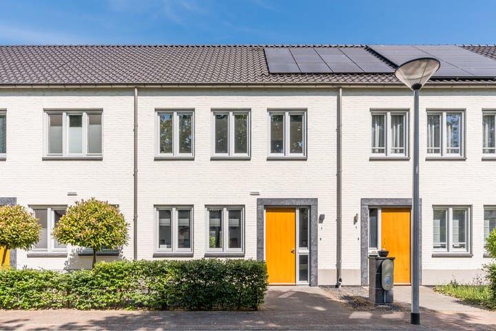 Swertpoellaan 8 in Helmond foto