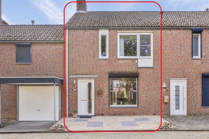 Tacitushof 21 in Maastricht foto