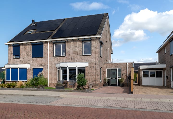 Talud 25 in Urk foto