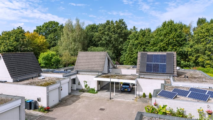 Taxuslaan 39 in Dieren foto