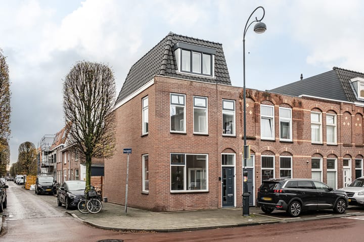 Teding van Berkhoutstraat 36 in Haarlem foto