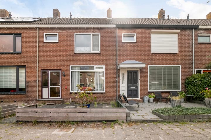 Tedingh van Berkhoutplantsoen 9 in Monnickendam foto