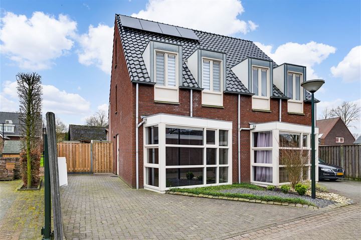 Teeuwenweg 4 in Gastel foto