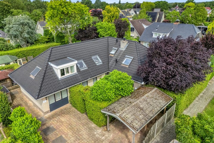 Teeuwserf 42 in Dalfsen foto