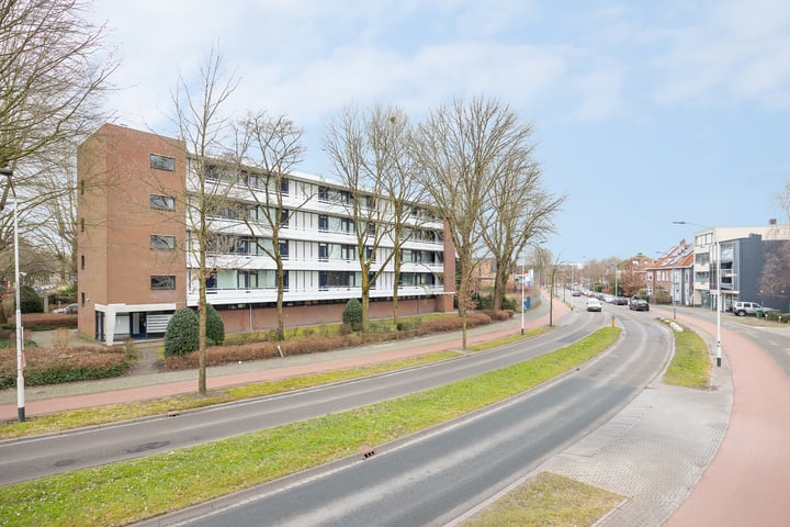 Teteringsedijk 248A in Breda foto