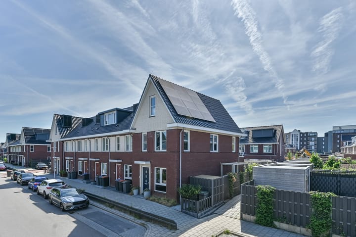 Thamerweg 100 in Uithoorn foto