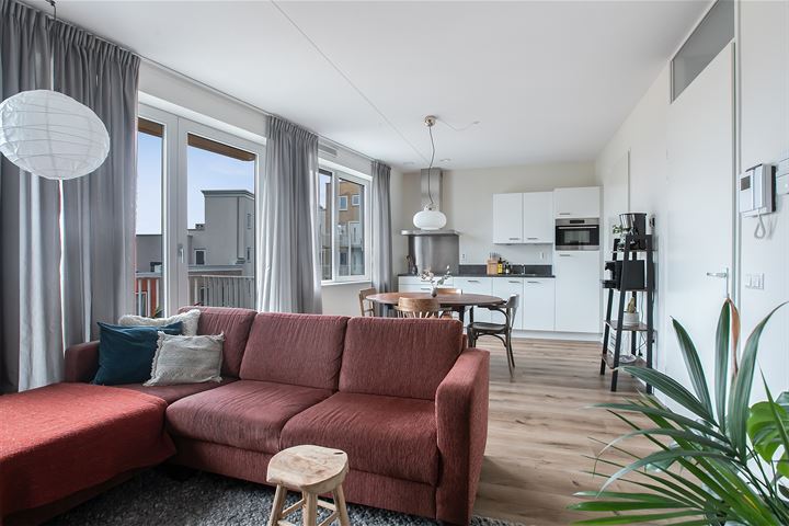 Theo van Doesburghof 64 in Diemen foto