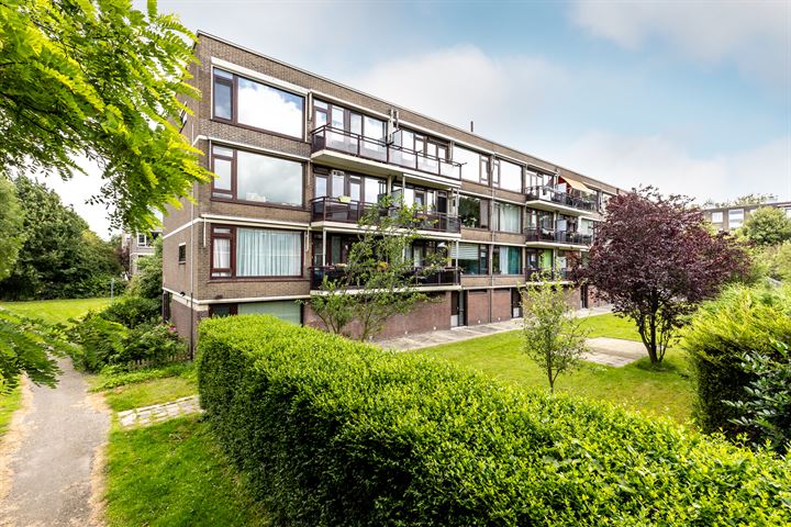 Thomas à Kempisstraat 102 in Vlaardingen foto