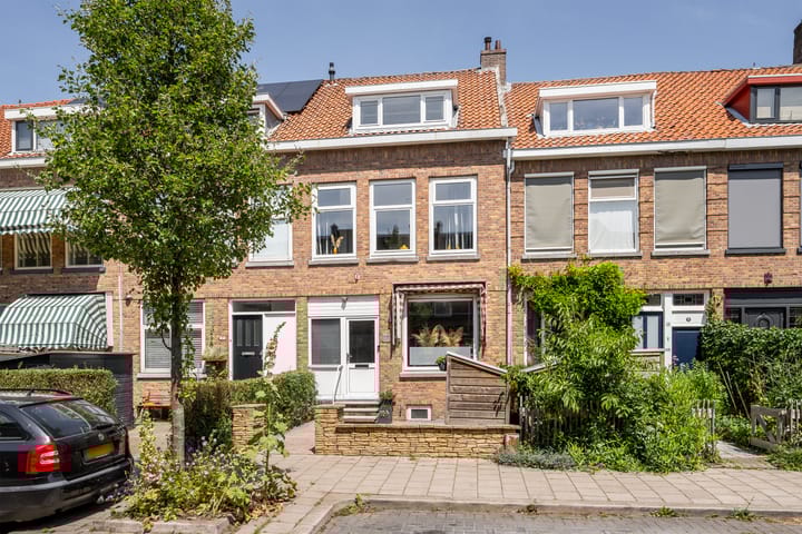 Thomas à Kempisstraat 12 in Schiedam foto