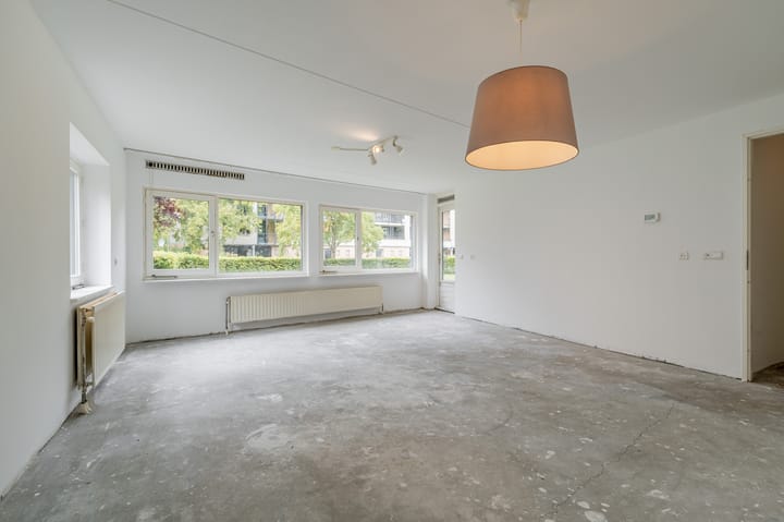 Thorn Prikkerstraat 2 in Amsterdam foto