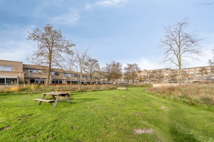 Thorstraat 24 in Almere foto