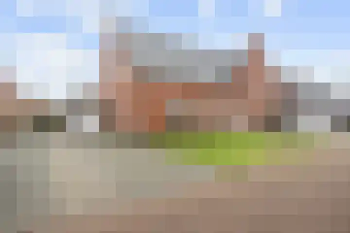 Tiengastraat 8 Opende