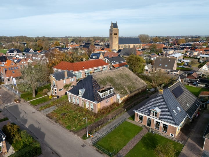 Tilledyk 15 in Minnertsga foto