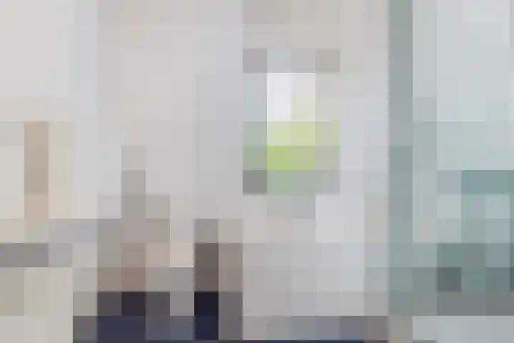 Titanium 32 Rhoon thumbnail 26