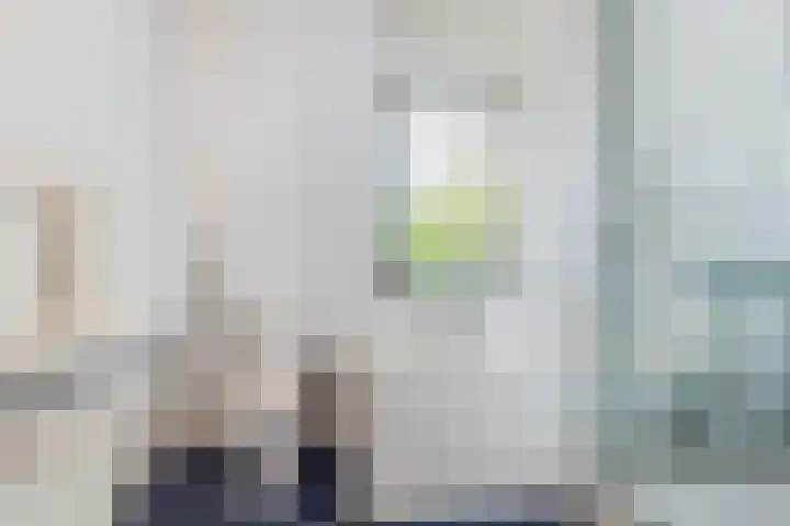 Titanium 32 Rhoon thumbnail 4