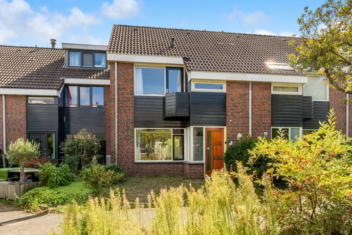 Titus Brandsmastraat 22 in Heemskerk foto