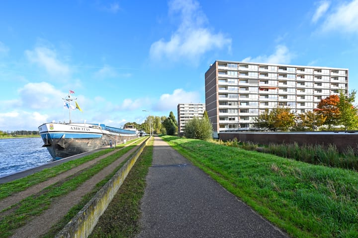 Titus Brandsmastraat 75 in Breukelen foto