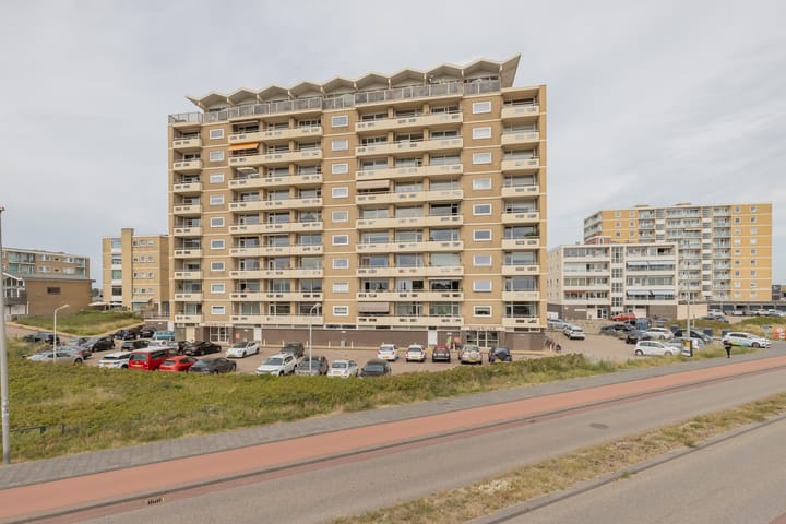 Tjerk Hiddesstraat 39 in Zandvoort foto