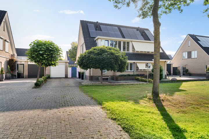 Toermalijndreef 24 in Emmen foto